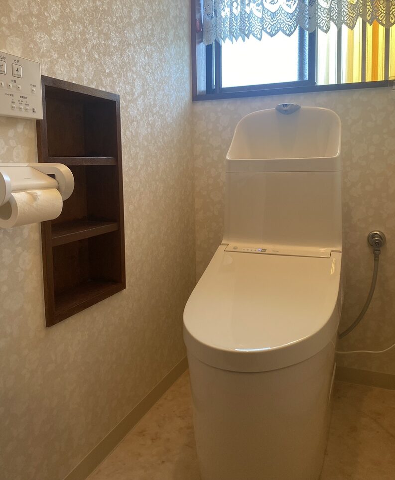 日高市高萩東　トイレリフォーム　31万円（工事費込・税込）