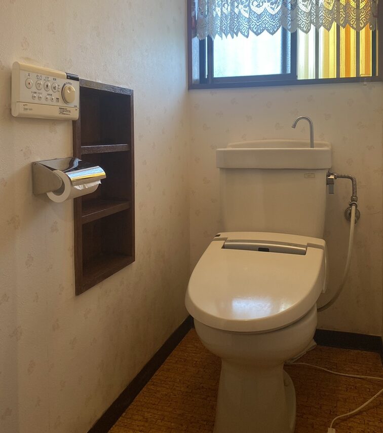 日高市高萩東　トイレリフォーム　31万円（工事費込・税込）