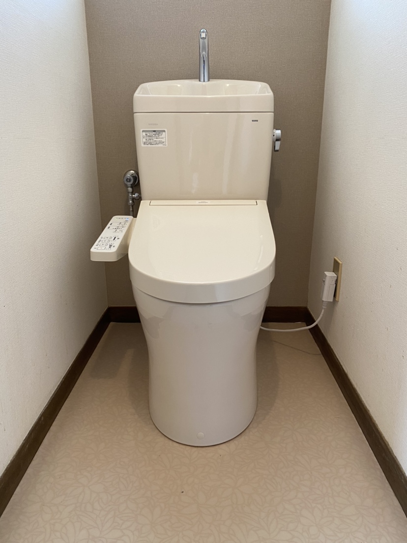 (社長)　日高市高麗川　トイレリフォーム　19万2千円