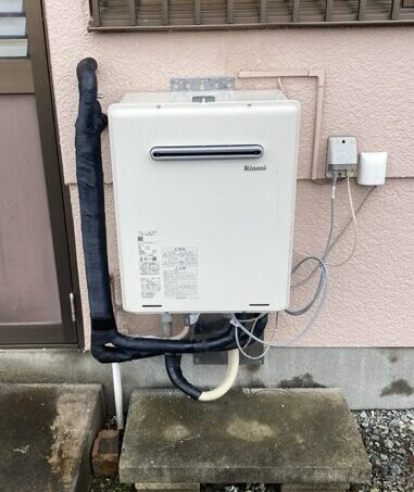 日高市南平沢　給湯器交換　18万5千円（工事費込・税込）