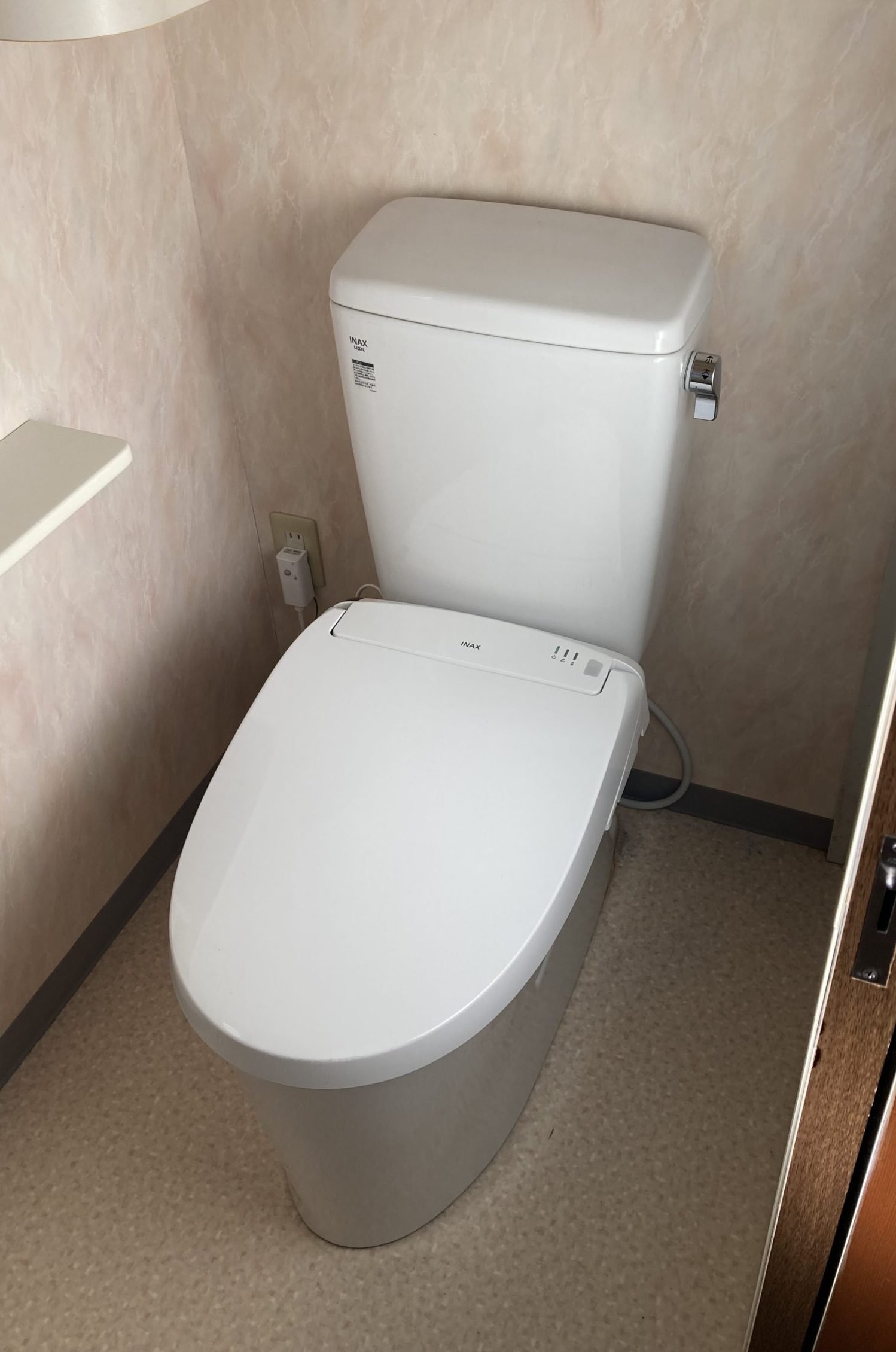 日高市原宿 トイレリフォーム 26万2千円(工事費込・税込)
