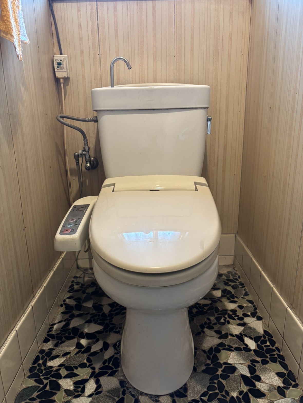 日高市女影　トイレリフォーム　19万8千円（工事費込・税込）