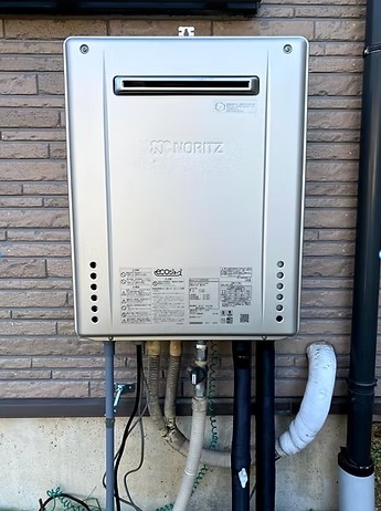 日高市高麗川 給湯器交換 17万8千円(工事費込・税込)