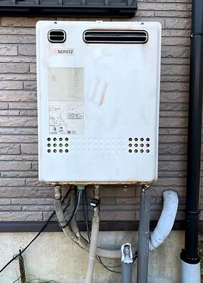 日高市高麗川　給湯器交換　17万8千円（工事費込・税込）