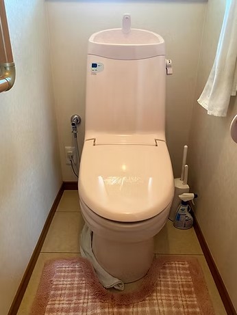 日高市楡木　トイレリフォーム　22万8千円（工事費込・税込）