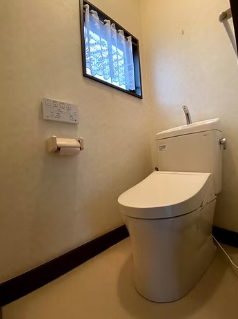 日高市原宿　トイレリフォーム　20万1千円（工事費込・税込）