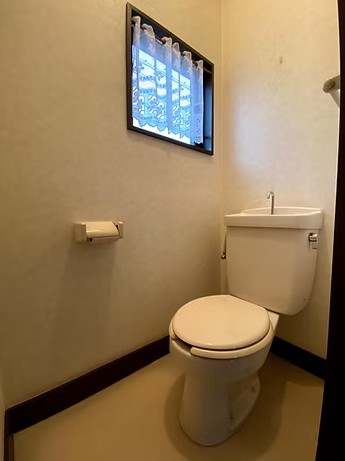 日高市原宿　トイレリフォーム　20万1千円（工事費込・税込）