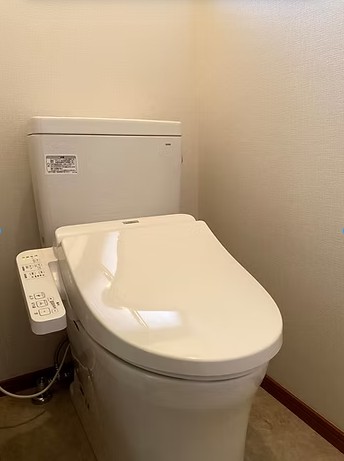 飯能市川寺　トイレリフォーム・内装リフォーム　43万7千円（工事費込・税込）