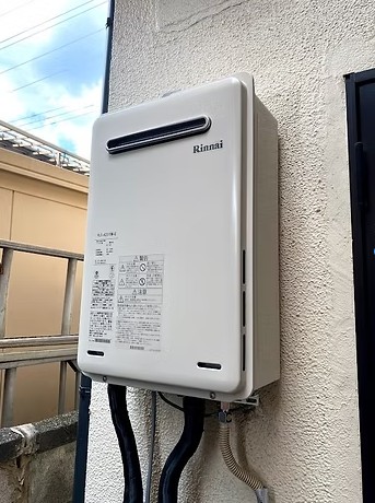 日高市高萩 給湯器交換 8万5千円(工事費込・税込)