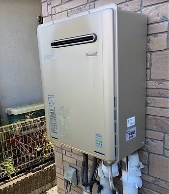 日高市高萩　給湯器交換　25万3千円（工事費込・税込）