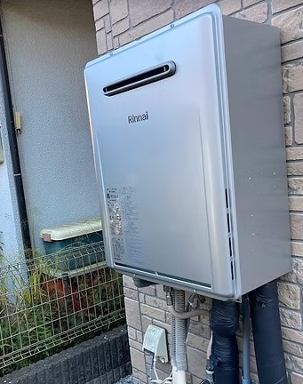 日高市高萩 給湯器交換 25万3千円(工事費込・税込)