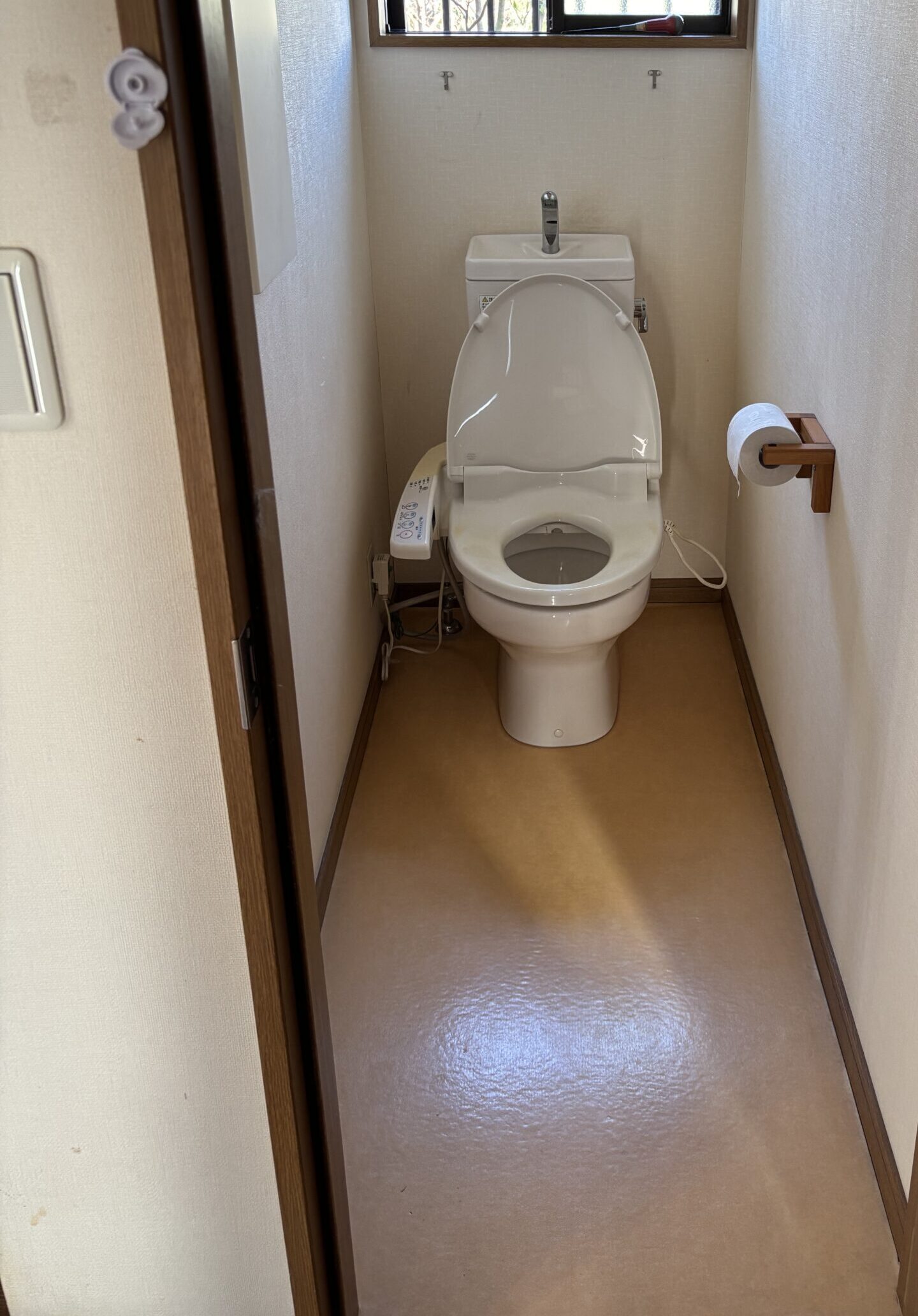 新　日高市高富　トイレ全面リフォーム　33万2千円（工事費込・税込）