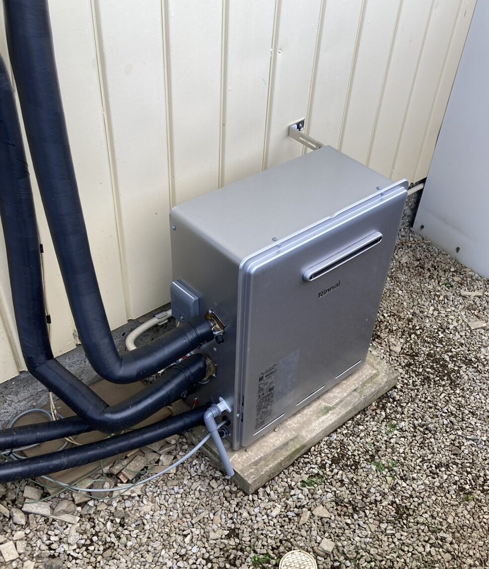 毛呂山町中央　給湯器交換　26万5千円（工事費込・税込）