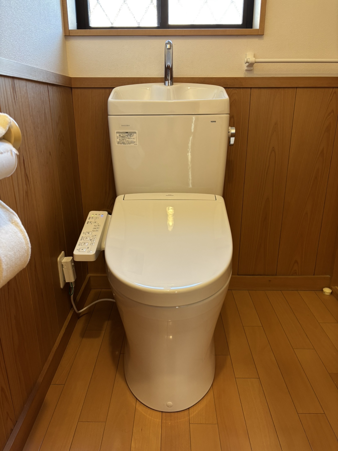 飯能市本町　トイレリフォーム　19万1千円（工事費込・税込）