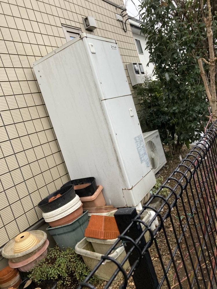 日高市高萩　エコキュート交換　56万円（工事費込・税込）
