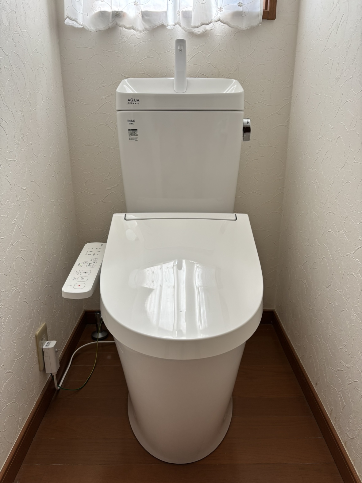 新　日高市中沢　トイレリフォーム　13万8千円（工事費込・税込）