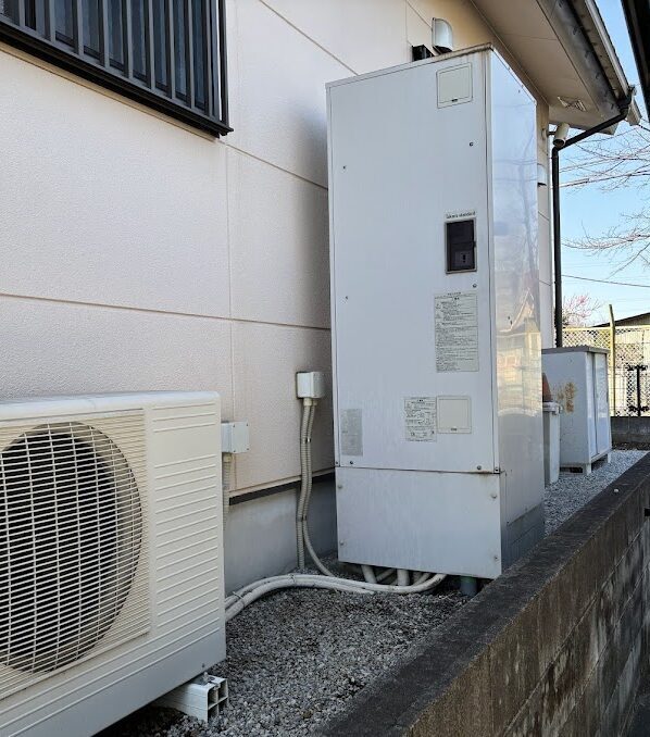 日高市武蔵高萩　エコキュート交換　64万6千円（工事費込・税込）